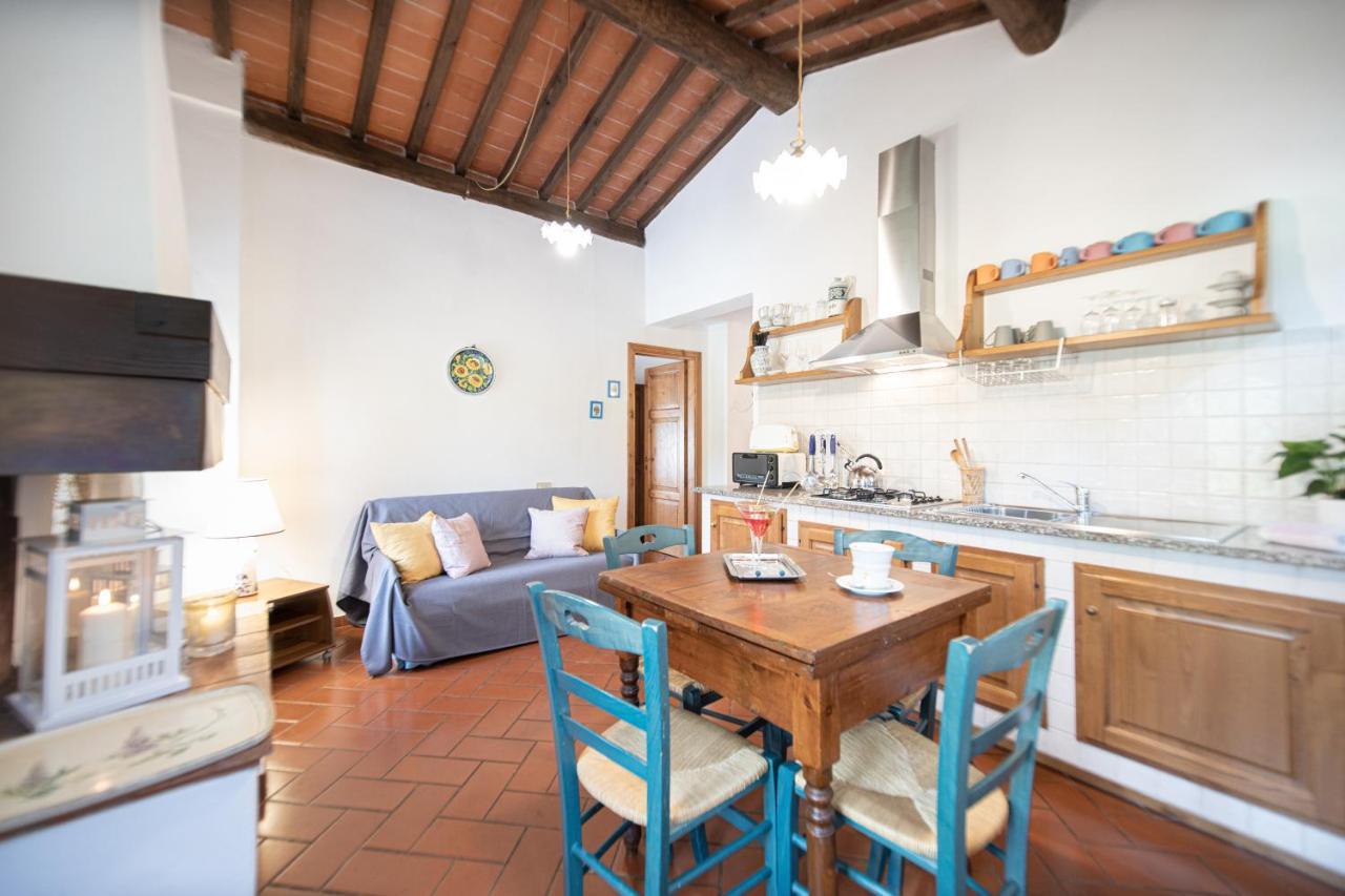 Casetta Di Butia, Glicine Apartment ボルゴ・ア・モッツァーノ エクステリア 写真