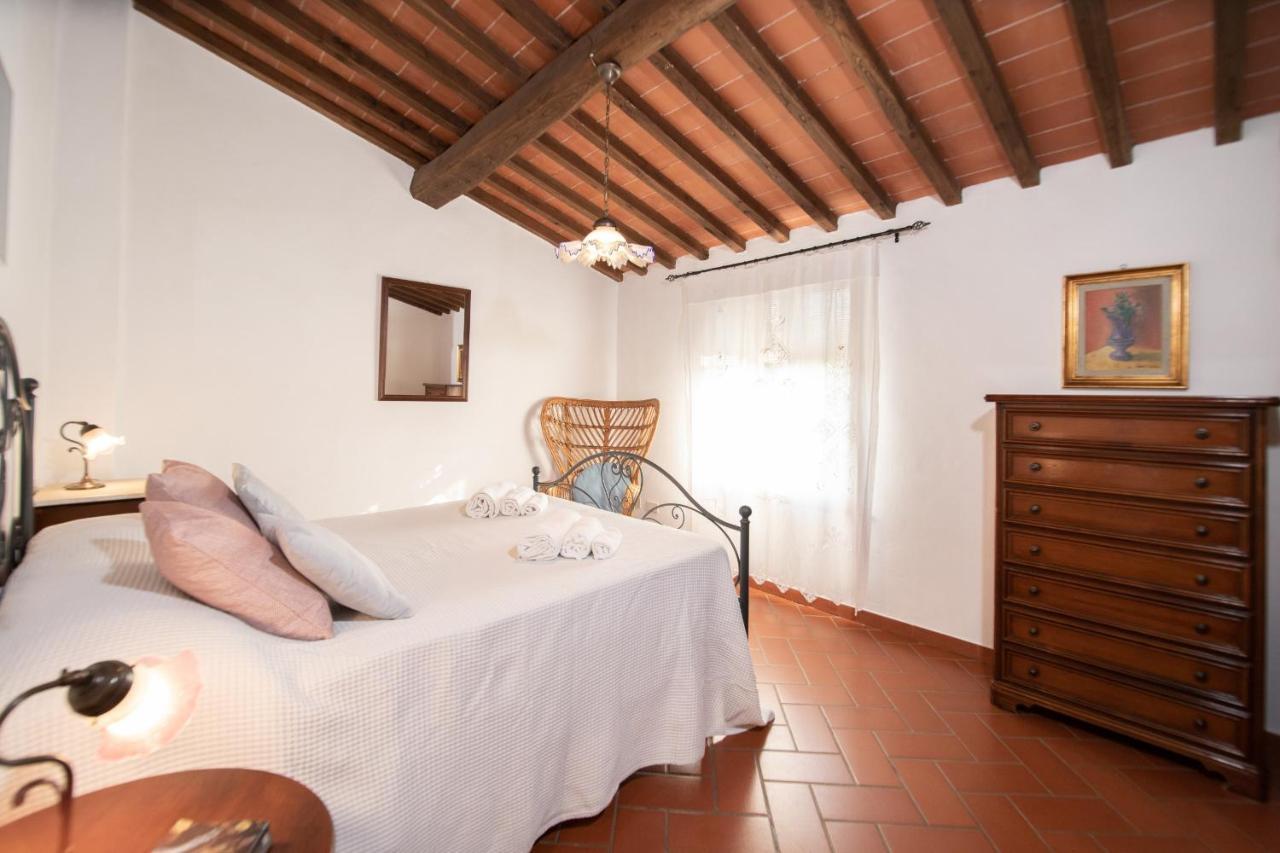 Casetta Di Butia, Glicine Apartment ボルゴ・ア・モッツァーノ エクステリア 写真